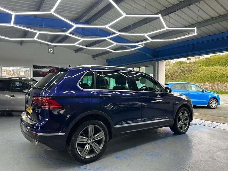 Begagnad VW Tiguan SEL 2016 Blå SUV