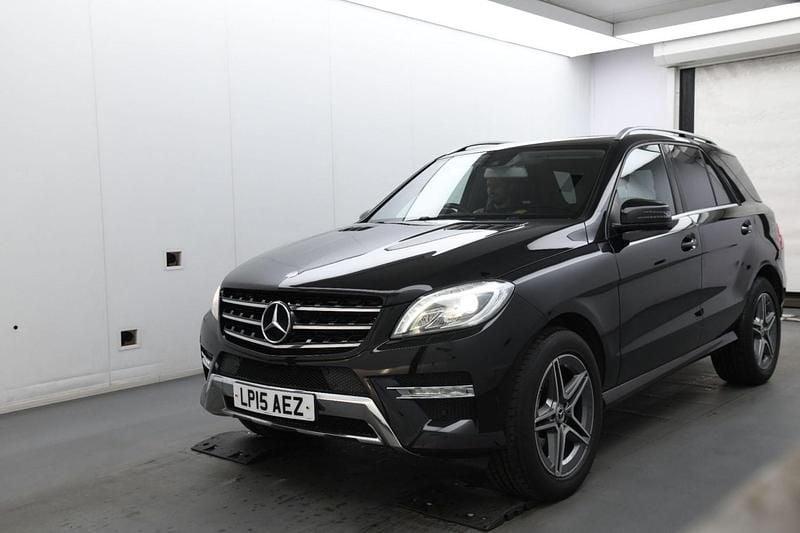 Black Used 2015 Mercedes ML250 AMG line SUV | £12,733 (Fair price) - Image 1/4
