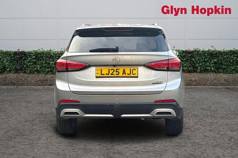 Used MG ZS Trophy 2025 Silver Hatchback
