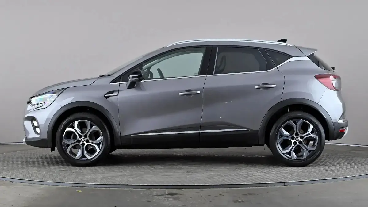 Second-hand Renault Captur Techno 91 CP (66 kW) 2022 Gri SUV