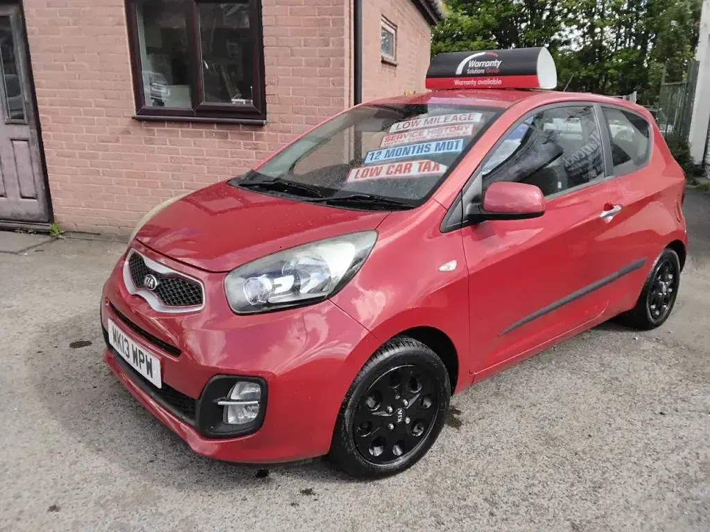Used Kia Picanto City 68 HP (50 kW) 2013 Red Hatchback