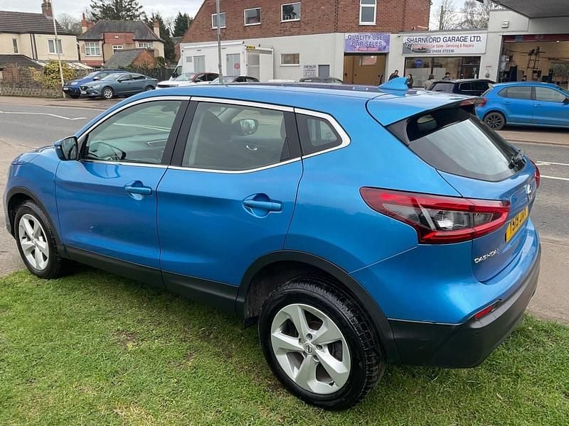 Used Nissan Qashqai Acenta Premium 115 HP (84 kW) 2019 Blue SUV