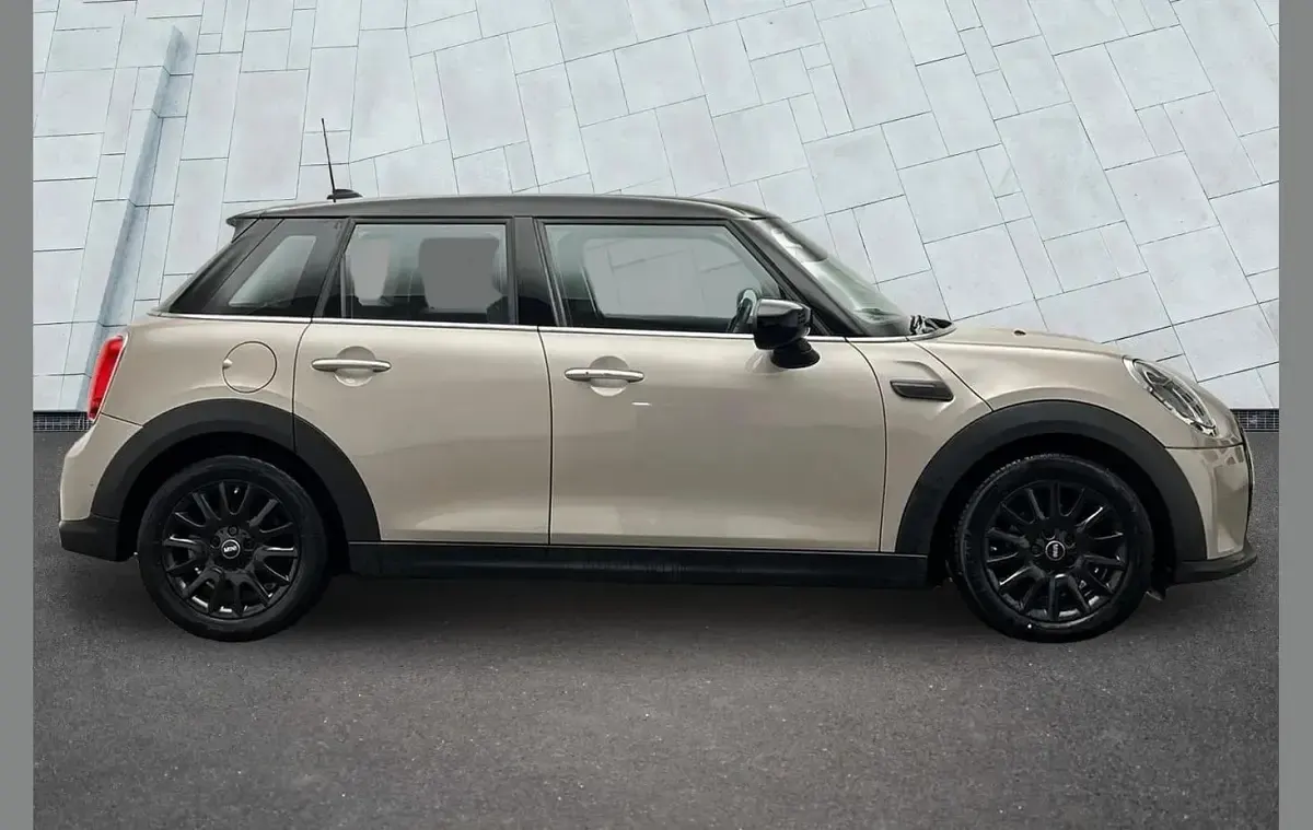 Used Mini Cooper Classic 134 HP (98 kW) 2023 Grey Hatchback