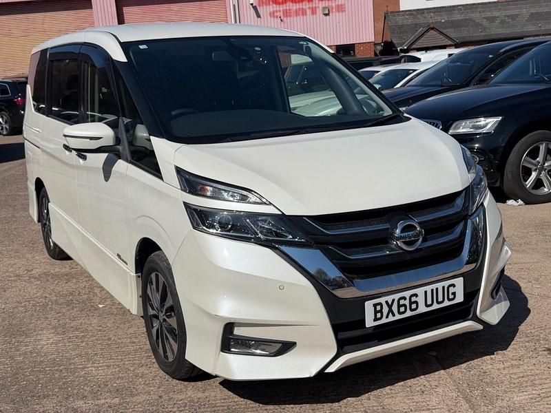 Używany Nissan Serena 2016 Biały Minivan