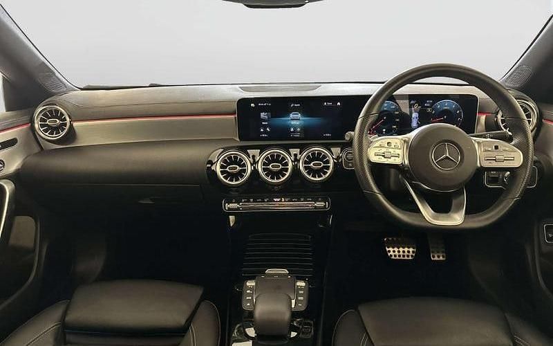 Used Mercedes CLA200 Shooting Brake AMG Line Premium Plus 163 HP (119 kW) 2022 Estate