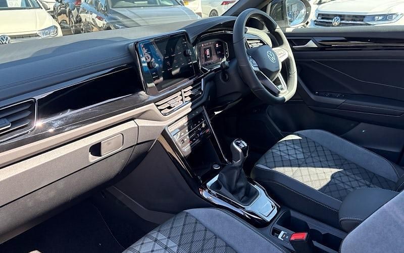 Used VW T-Roc Black Edition 150 HP (110 kW) 2025 SUV