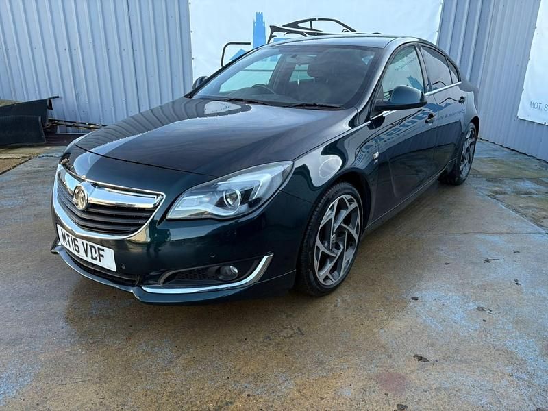 Green Used 2016 Vauxhall Insignia SRi Hatchback | £5,299 (A bit pricey) - Image 1/4