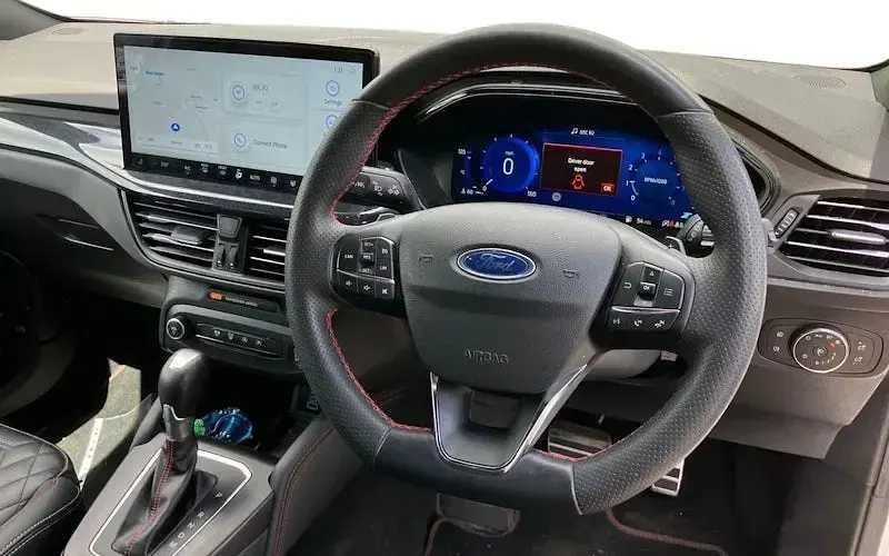 Usado Ford Focus ST-Line X 125 HP (91 kW) 2023 Branco Carrinha