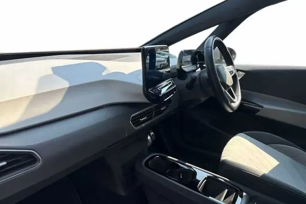 Begagnad VW ID.3 Pro Performance 150 kW (204 HK) 2023 Grå Halvkombi
