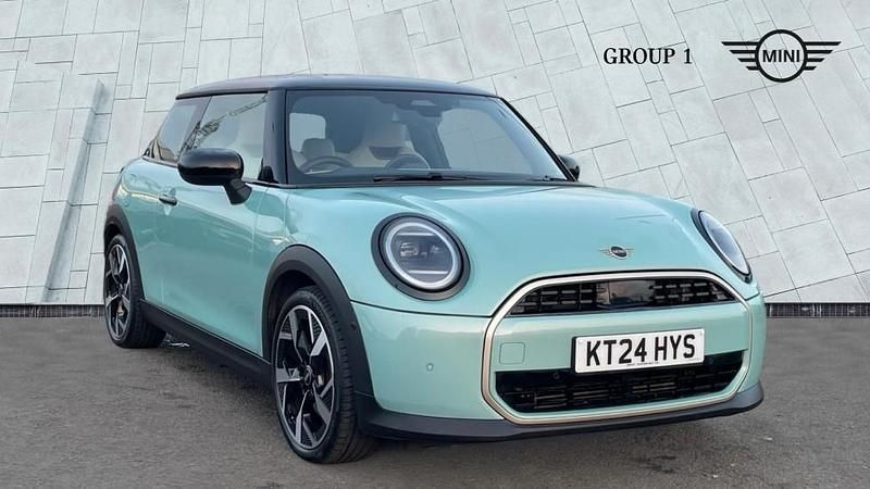 Used Mini Cooper Hatch 156 HP (114 kW) 2024 Green Hatchback