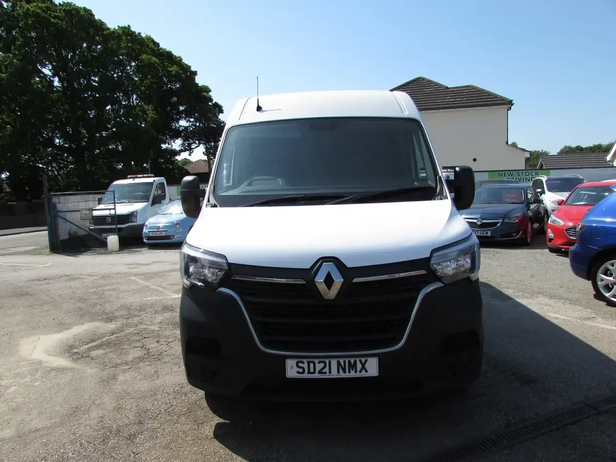 Used Renault Master Business 2021 White MPV