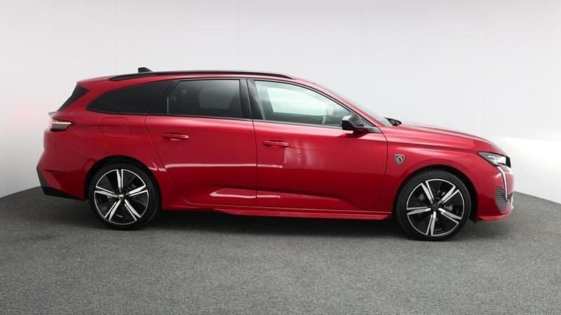 Used Peugeot 308 SW GT 134 HP (98 kW) 2025 Red Estate