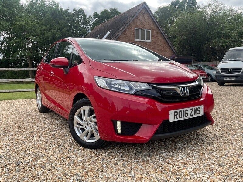 Red Used 2016 Honda Jazz SE Hatchback | £5,995 (Fair price) - Image 1/4