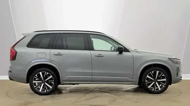 Used Volvo XC90 Plus 247 HP (181 kW) 2026 SUV