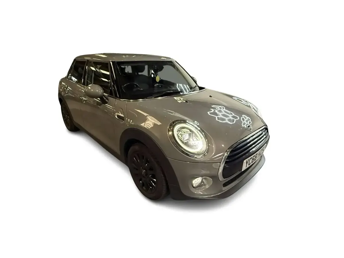 Begagnad Mini Cooper Hatch 2018 Grå Halvkombi