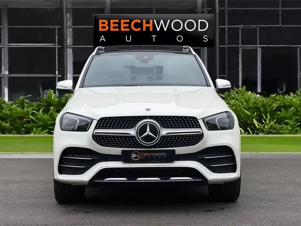 Used Mercedes GLE400 AMG line 325 HP (239 kW) 2019 White SUV