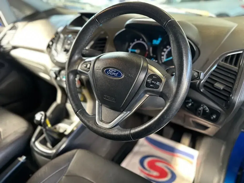 Begagnad Ford Ecosport Titanium 125 HK (91 kW) 2014 Blå SUV