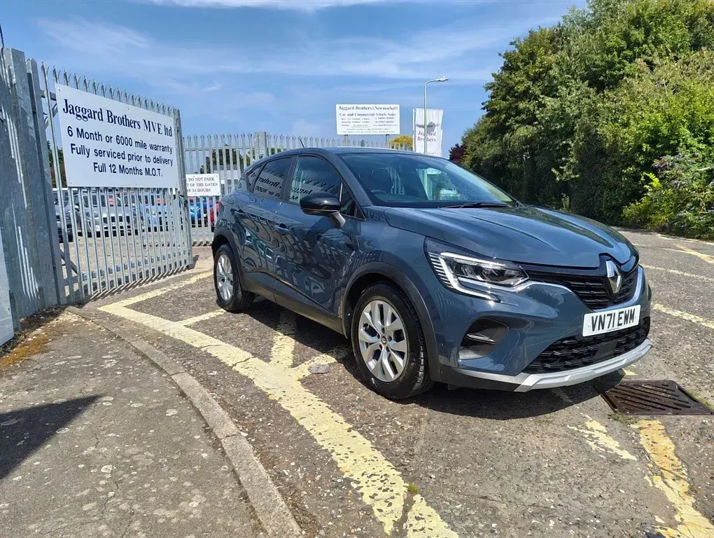 Used Renault Captur Iconic 2022 Blue SUV