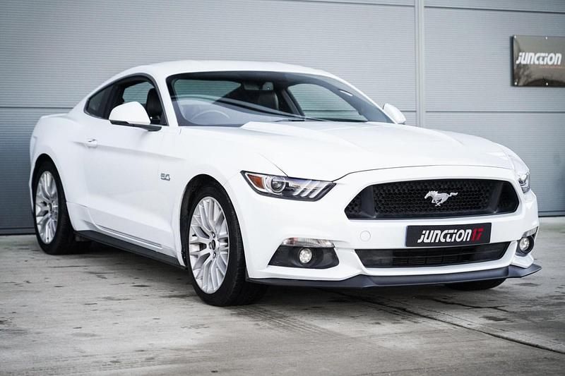 Used Ford Mustang GT Fastback 2018 White Coupe
