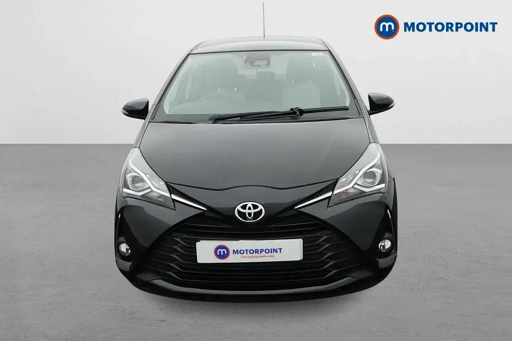 Used Toyota Yaris 120 HP (88 kW) 2019 Black Hatchback