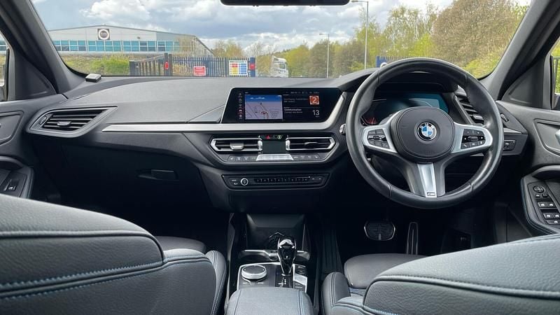 Used BMW 118 M Sport 136 HP (100 kW) 2021 White Hatchback