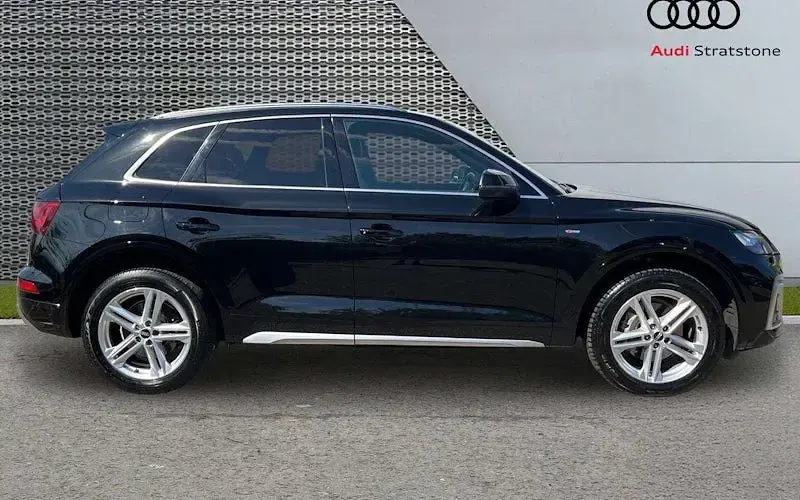 Used Audi Q5 S-Line 204 HP (150 kW) 2024 SUV