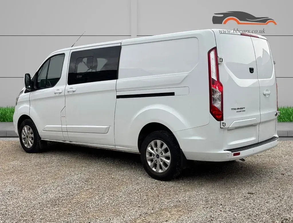 Used Ford Transit Custom Limited 2022 White Van