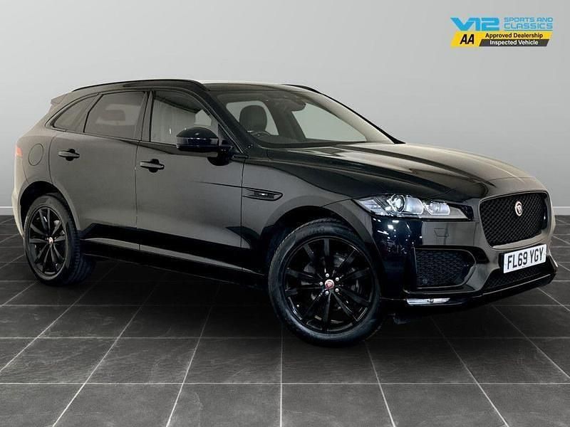 Black Used 2019 Jaguar F-Pace Chequered Flag SUV | £17,395 (Good price) - Image 1/2