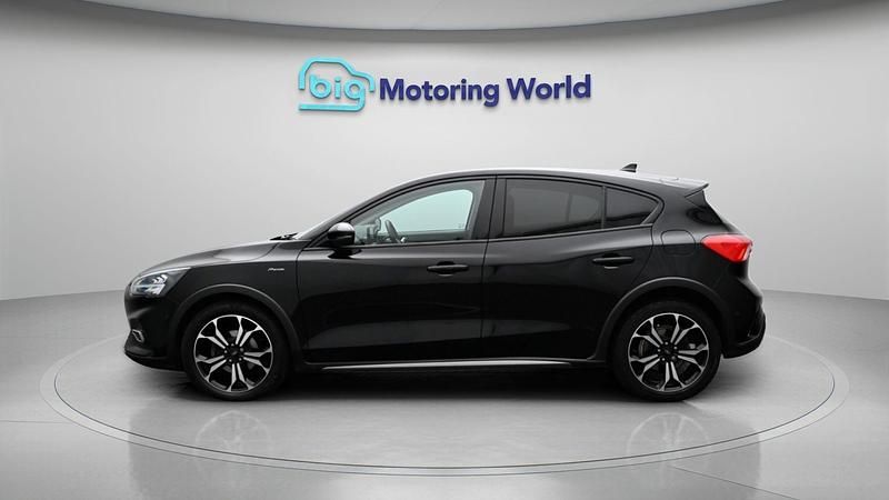 Used Ford Focus Active X 123 HP (90 kW) 2021 Black Hatchback