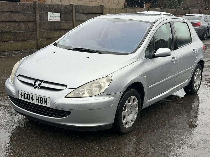Used Peugeot 307 Envy 90 HP (66 kW) 2004 Silver Hatchback
