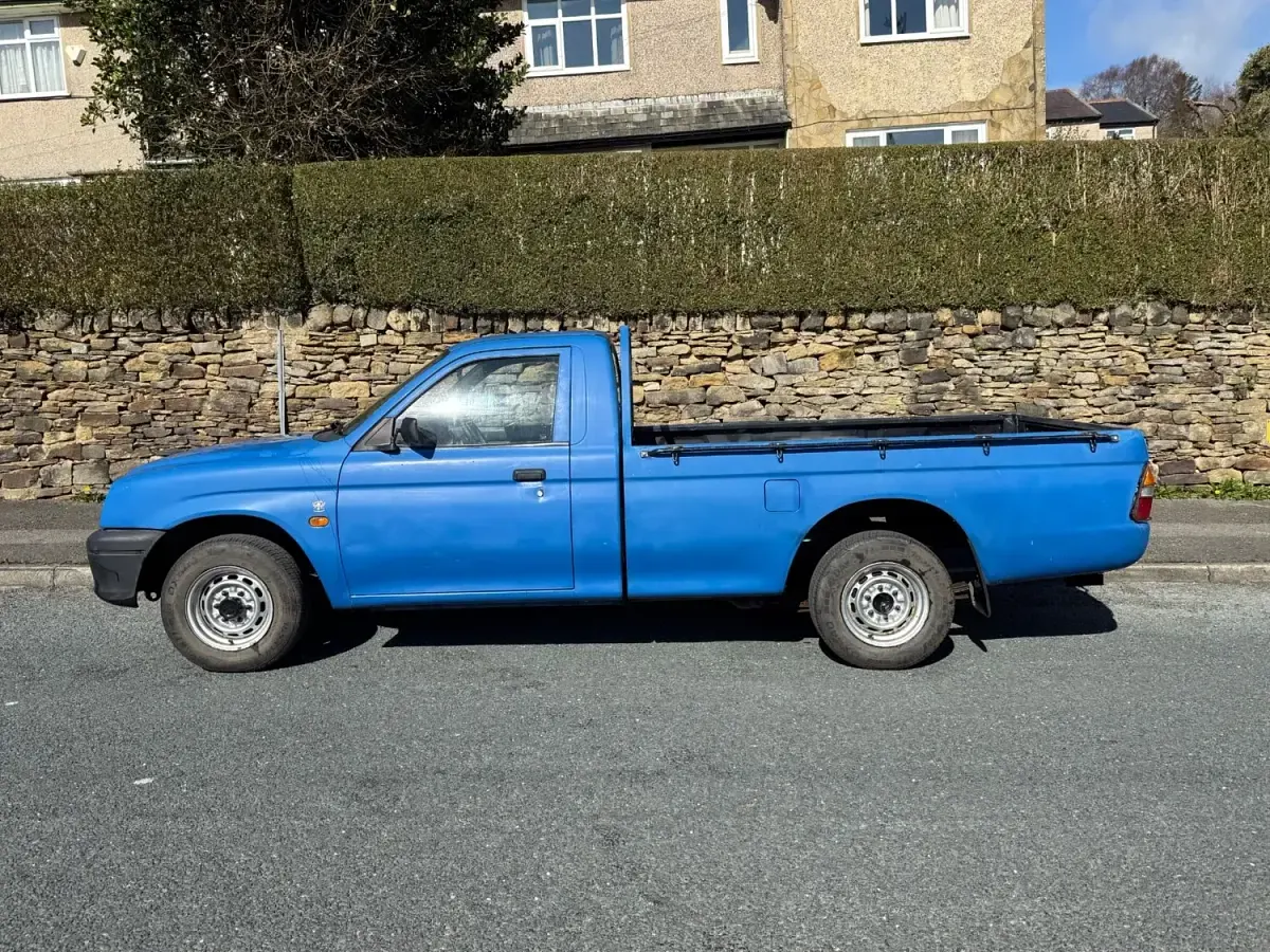 Usado Mitsubishi L200 1997 Azul Pickup