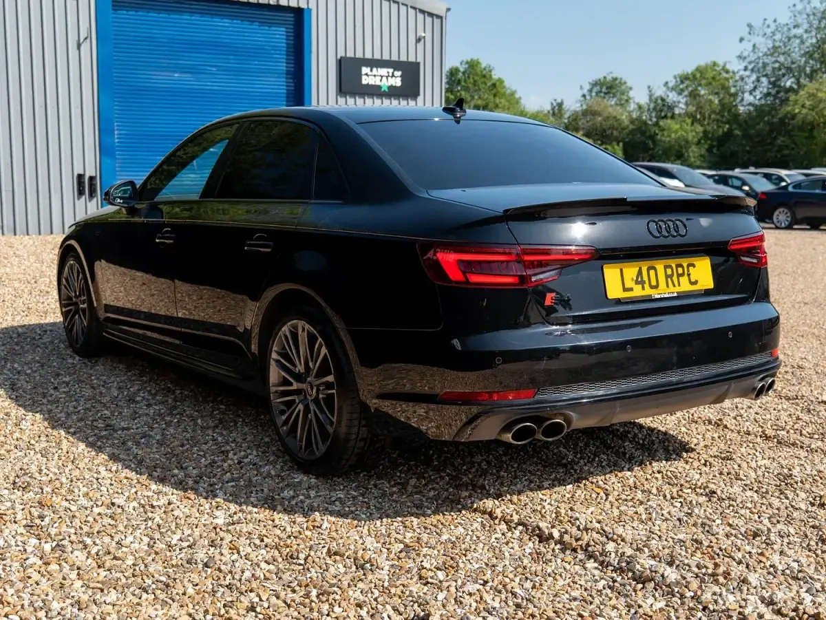 Used Audi S4 Comfort 354 HP (260 kW) 2018 Black Sedan