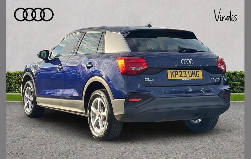 Usado Audi Q2 108 CV (79 kW) 2023 Azul SUV