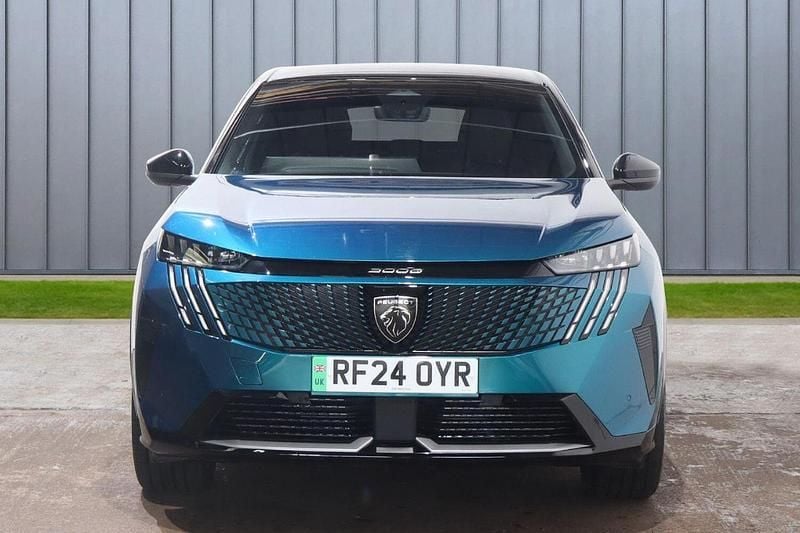 Used Peugeot e-3008 GT 152 kW (207 HP) 2024 Blue SUV