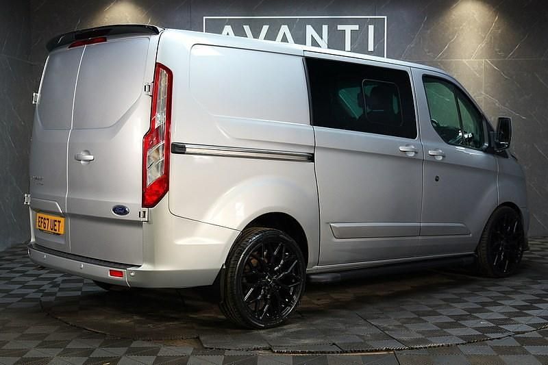 Used Ford Transit Custom Limited 170 HP (125 kW) 2017 Silver Van