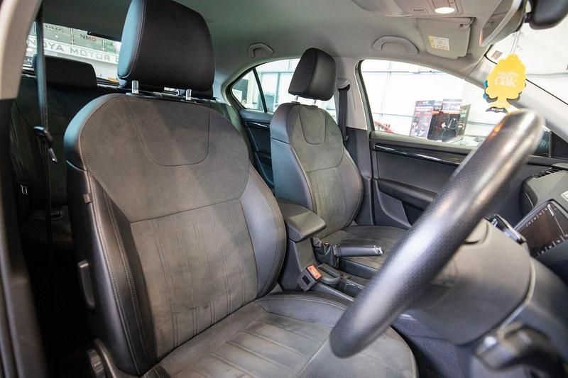 Used Skoda Octavia SE L 115 HP (84 kW) 2020 Grey Hatchback