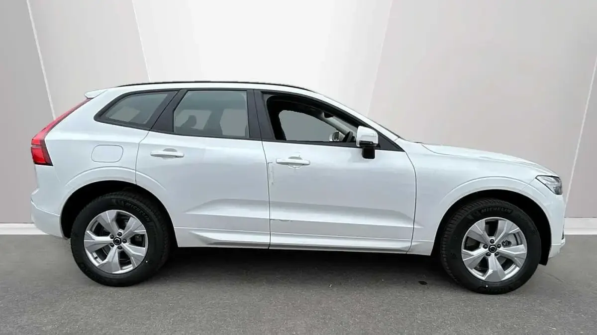 Used Volvo XC60 Plus 345 HP (253 kW) 2025 Black SUV