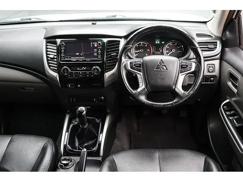 Used Mitsubishi L200 Warrior 2016 White Pickup