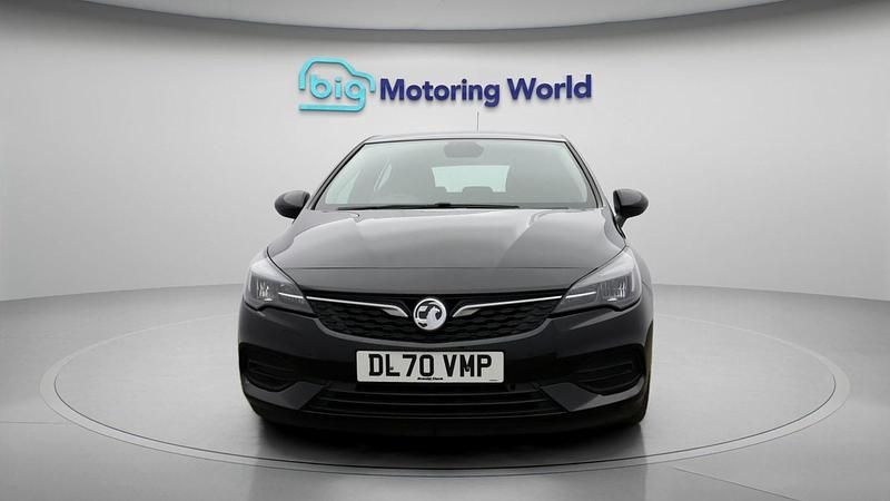 Used Vauxhall Astra Business Edition 131 HP (96 kW) 2020 Black Hatchback