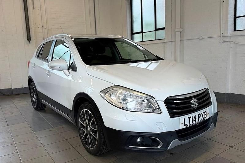 White Used 2014 Suzuki SX4 S-Cross SZ5 SUV | £4,995 (Fair price) - Image 1/1