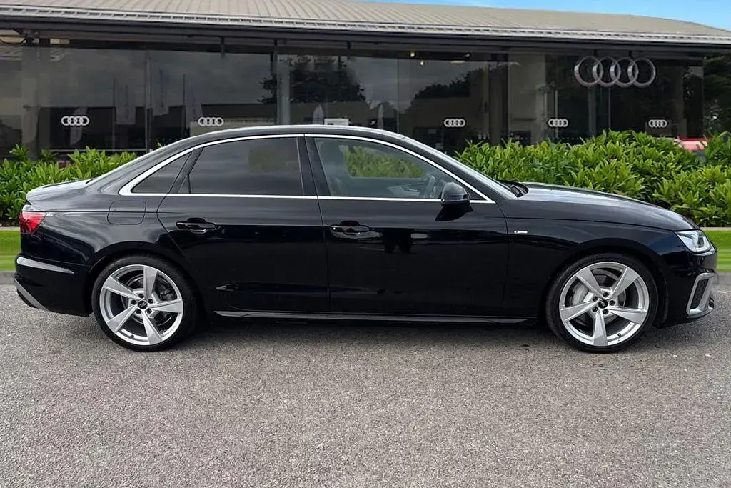 Used Audi A4 S-Line 204 HP (150 kW) 2024 Black Sedan