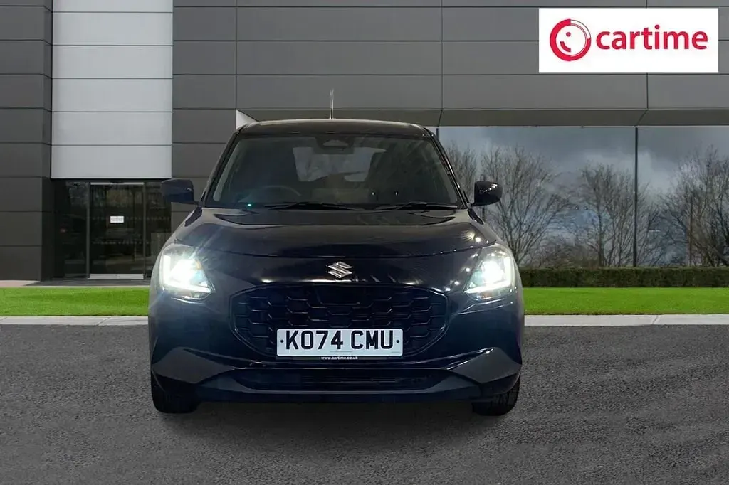 Usado Suzuki Swift 82 CV (60 kW) 2025 Negro Utilitario
