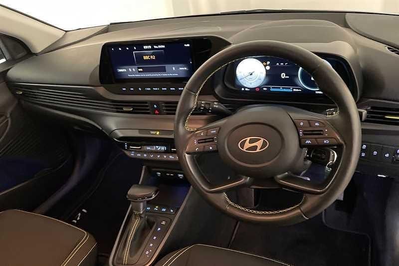 Used Hyundai i20 Premium 100 HP (73 kW) 2023 Aurora gray Hatchback