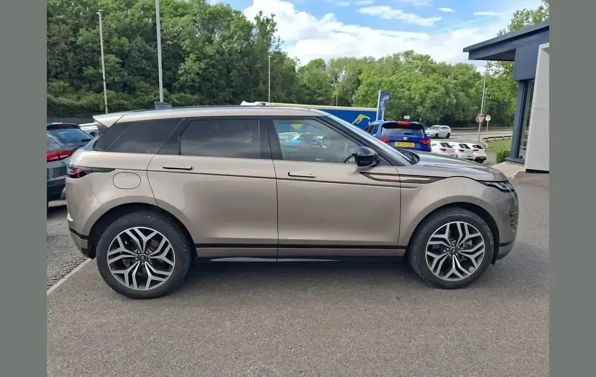 Used Land Rover Range Rover evoque HSE Dynamic 304 HP (223 kW) 2023 Other SUV