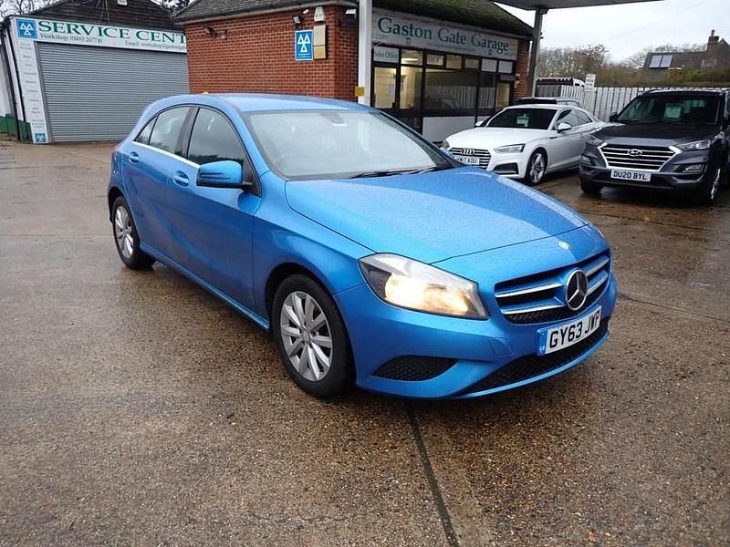 Blue Used 2013 Mercedes A180 SE Hatchback | £4,750 (Fair price) - Image 1/4