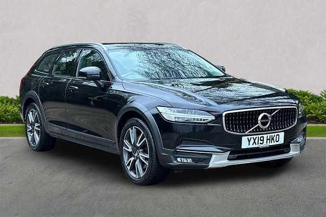 Used 2019 Volvo V90 CC Pro Estate | £18,999 (Fair price) - Image 1/4