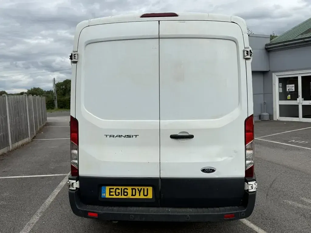 Used Ford Transit Trend 125 HP (91 kW) 2016 White Van