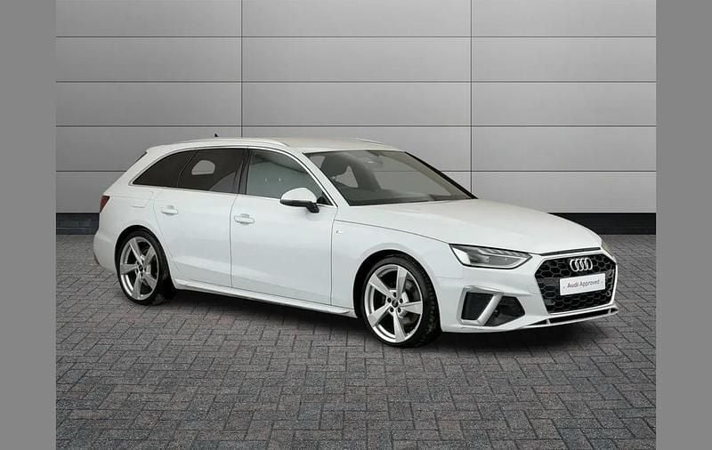 Used Audi A4 S-Line 163 HP (119 kW) 2023 White Estate