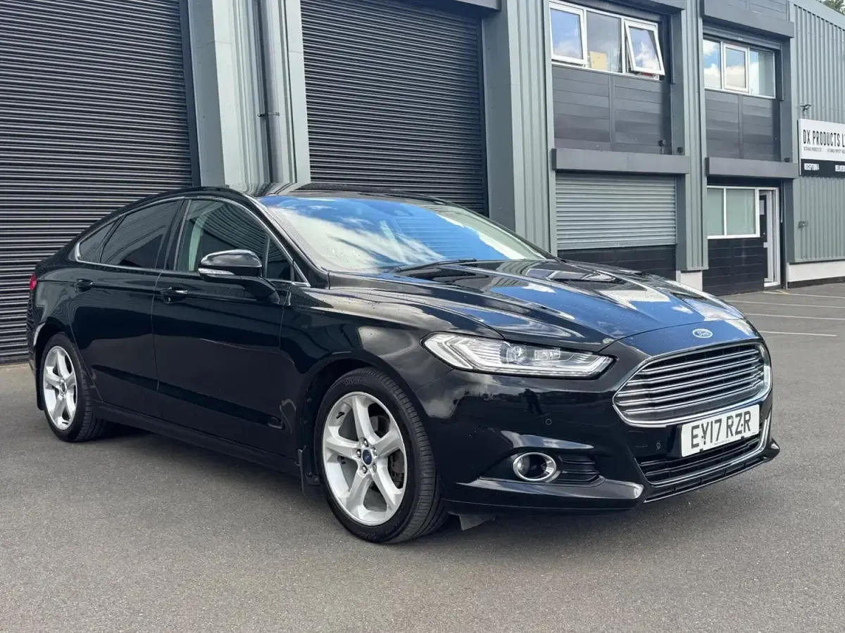 Used Ford Mondeo Titanium 180 HP (132 kW) 2017 Black Hatchback