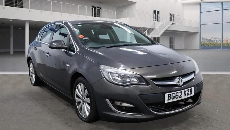 Grey Used 2012 Vauxhall Astra Hatchback | £1,500 (Good price) - Image 1/4